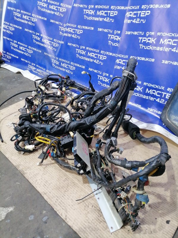 Коса (электропроводка) MITSUBISHI CANTER FE82DE 4M50 2007 (б/у)