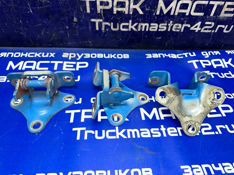Петля двери ISUZU FORWARD NRR35E 6HL1 2004 передняя (б/у)