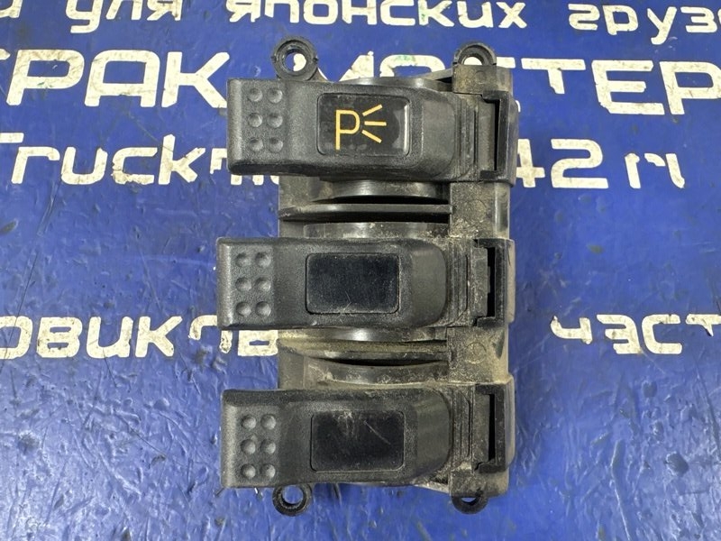 Блок управления ISUZU FORWARD FRR32JB 6HE1 1991 (б/у)