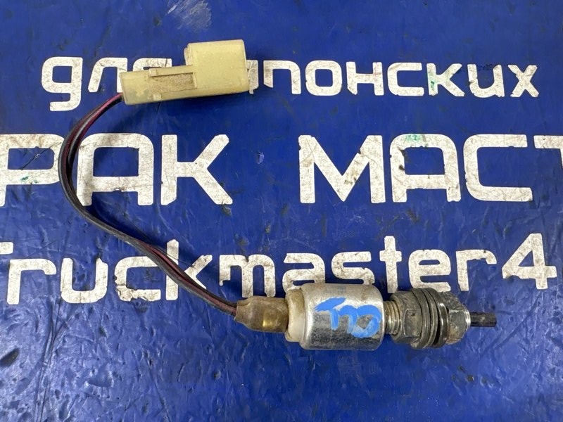 Концевик педали сцепления ISUZU FORWARD FRR32JB 6HE1 1991 (б/у)