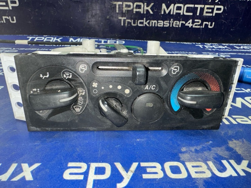 Блок управления климат-контролем ISUZU ELF NJR85 4JJ1 2008 (б/у)