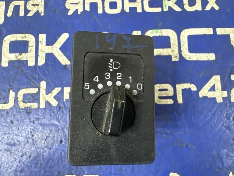 Кнопка корректор фар MITSUBISHI FUSO FK61HG 6M61 2000 (б/у)