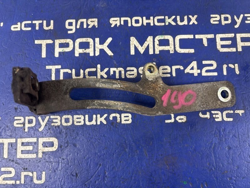 Кронштейн генератора ISUZU FORWARD FRD34L4 6HK1 2006 (б/у)