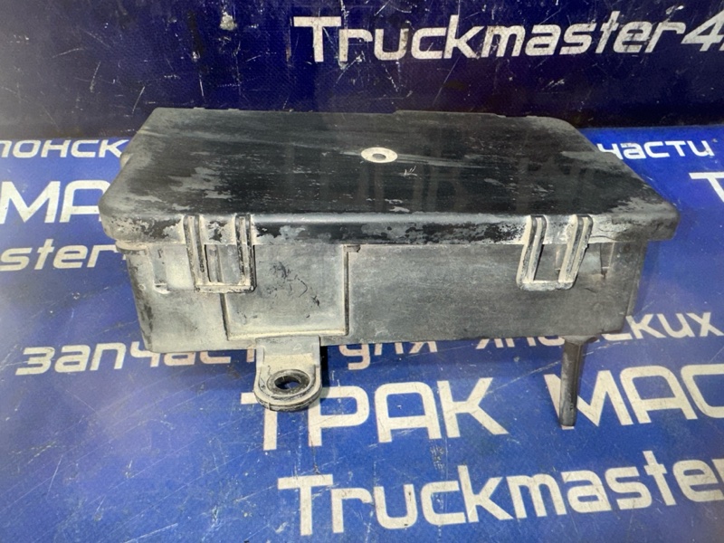 Кожух проводки ISUZU FORWARD FRR32JB 6HE1 1991 (б/у)