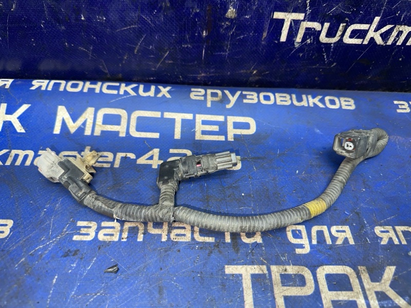 Провод стартера MITSUBISHI CANTER FE83DY 4M50 2007 (б/у)