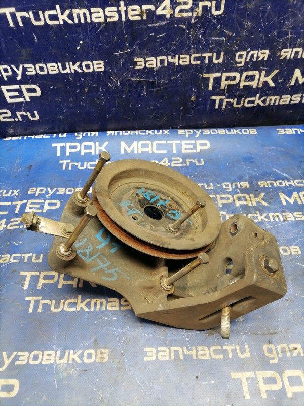 Кронштейн крепления рефкомпрессора NISSAN DIESEL MK210KN FE6 1994 (б/у)