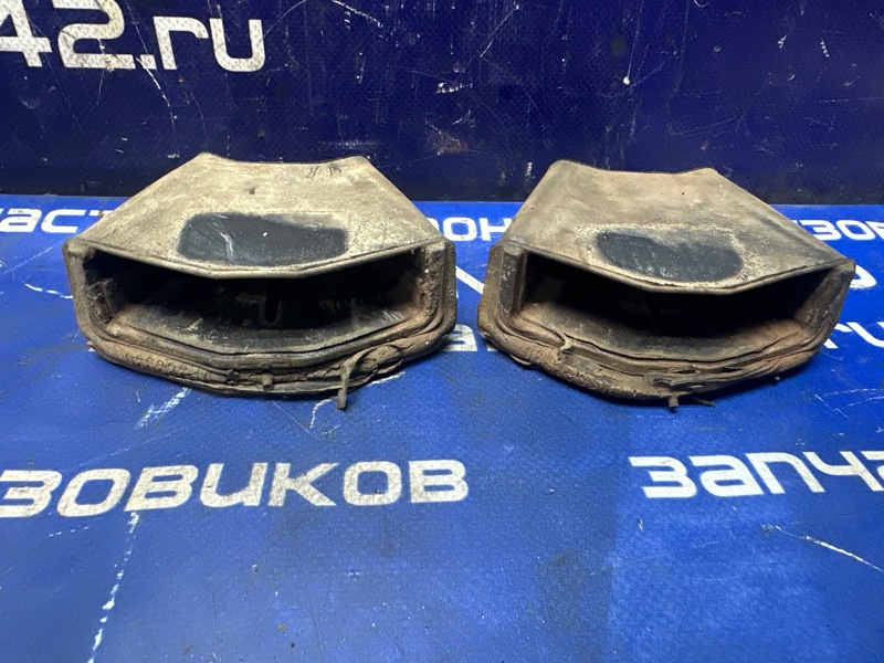 Подушка поперечной рессоры MITSUBISHI CANTER FE82DE 4M50 2007 (б/у)