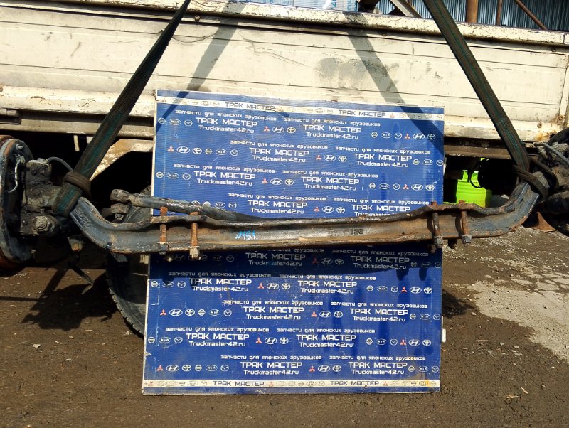 Балка подвески ISUZU FORWARD FSR32D 6HE1 1994 (б/у)