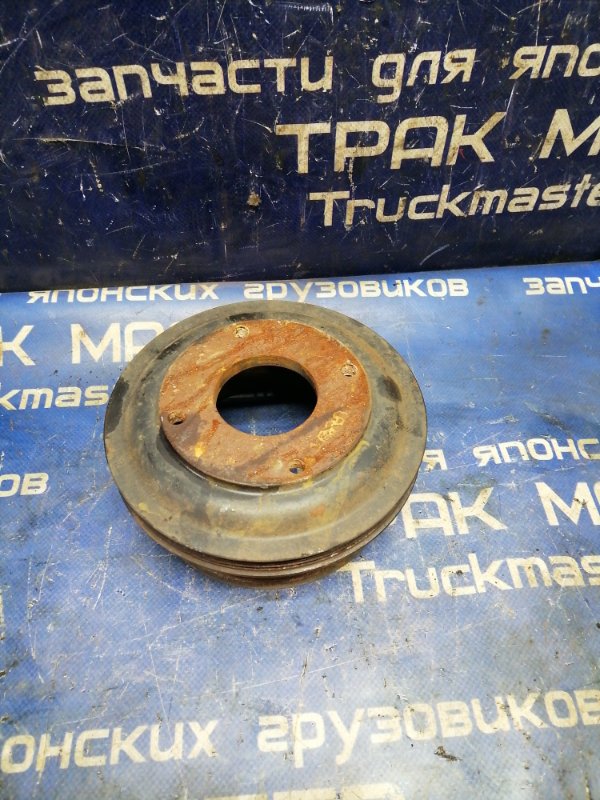 Шкив помпы NISSAN DIESEL FE6 (б/у)