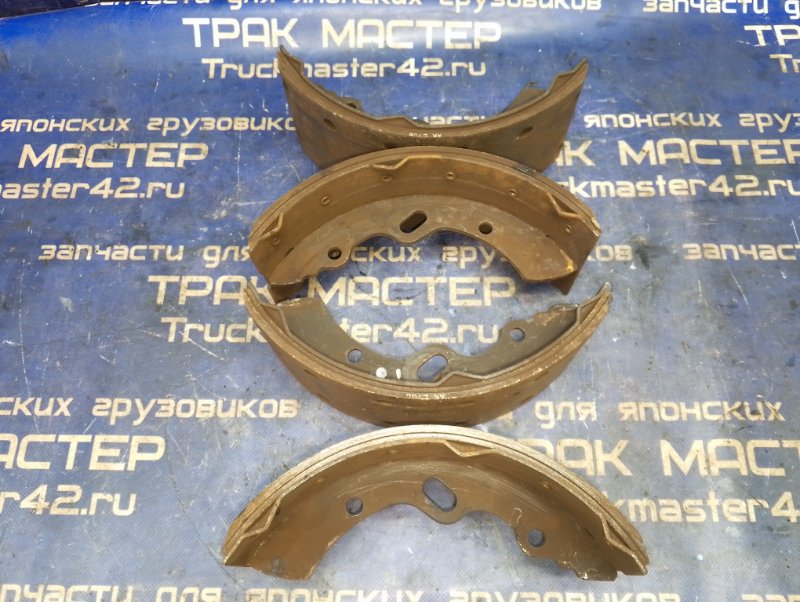 Колодка тормозная MITSUBISHI CANTER FE63DCY 4M50 2001 (б/у)