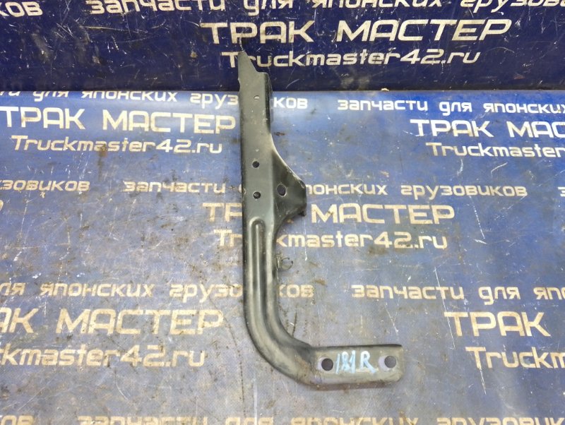 Кронштейн крепления подножки ISUZU GIGA CYJ77 6UZ1 2008 передний правый (б/у)
