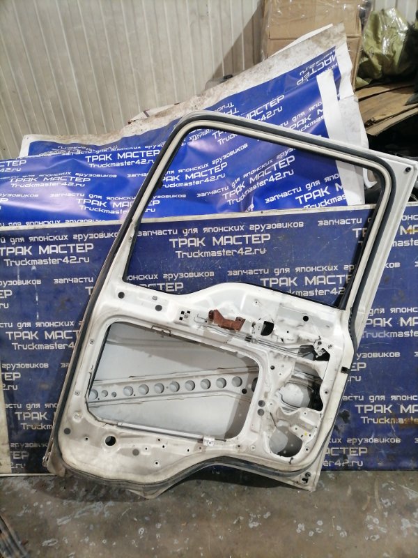 Дверь ISUZU FORWARD FRR34 6HK1 2006 правая (б/у)