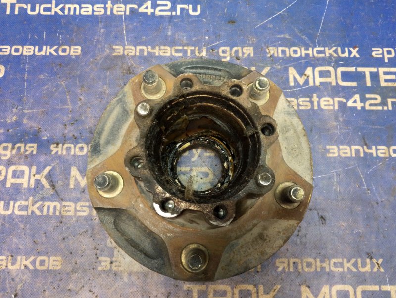 Ступица задняя MITSUBISHI CANTER FE507B 4D33 1995 задняя (б/у)
