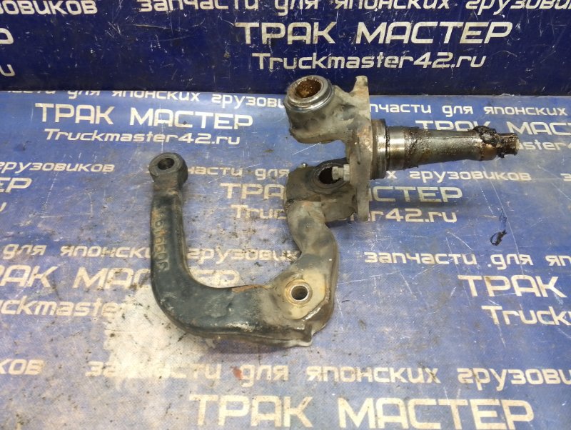 Поворотный кулак ( цапфа) MITSUBISHI CANTER FE83DY 4M50 2007 передний правый (б/у)
