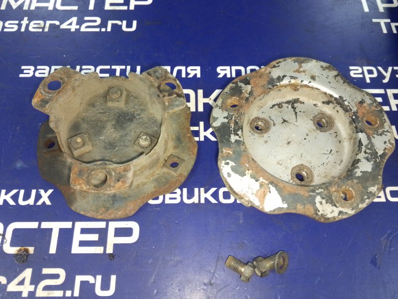 Крепление колпака колеса NISSAN ATLAS H5S41 FD46 1994 заднее (б/у)