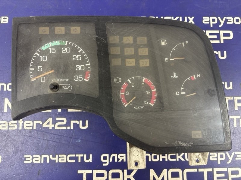 Панель приборов MITSUBISHI FUSO передний (б/у)