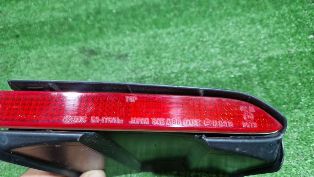 Катафот бампера задний правый Crown 2014 GRS211 4GRFSE