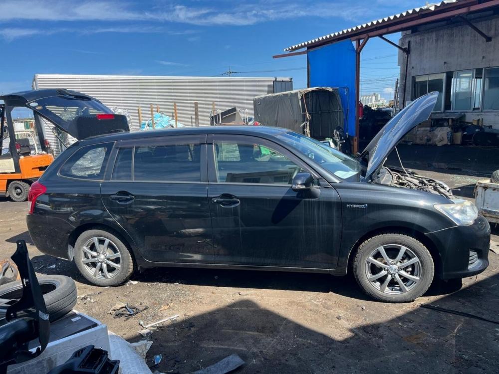 Компрессор подкачки колес Corolla Fielder 2014 NKE165 1NZFXE
