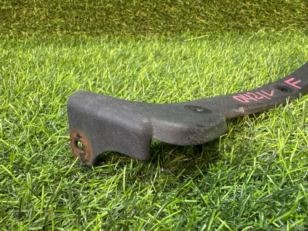 Накладка на крыло передняя левая Mark II 2000 JZX110 1JZGTE