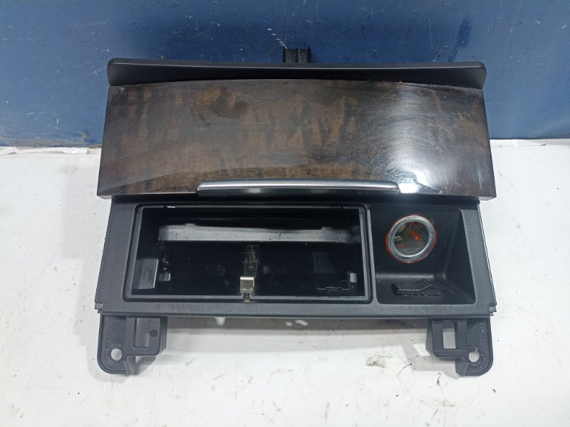 Пепельница с прикуривателем Audi Q7 2006 4LB 3.0TDi BUG 4L0857951 Б/У