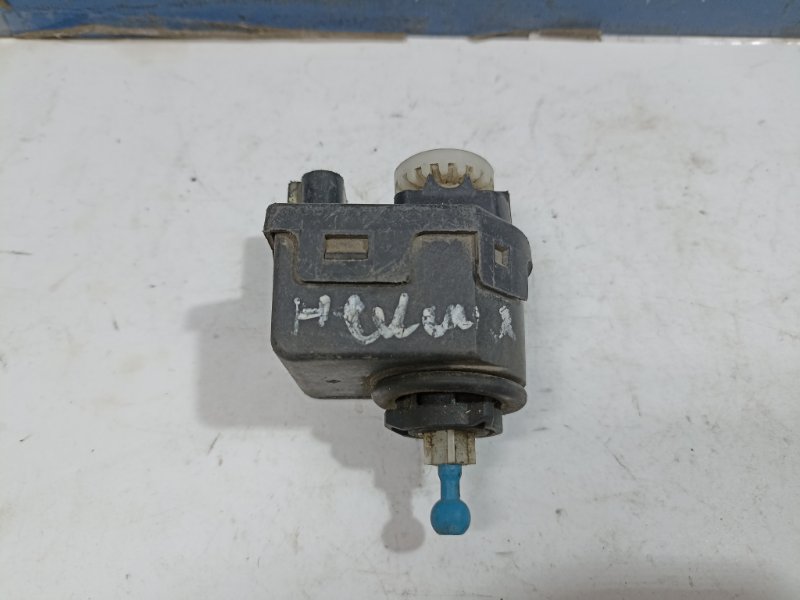 Запчасть корректор фары Daewoo Nexia 8910100002 Б/У Корректор фары Daewoo Nexia 8910100002 Б/У