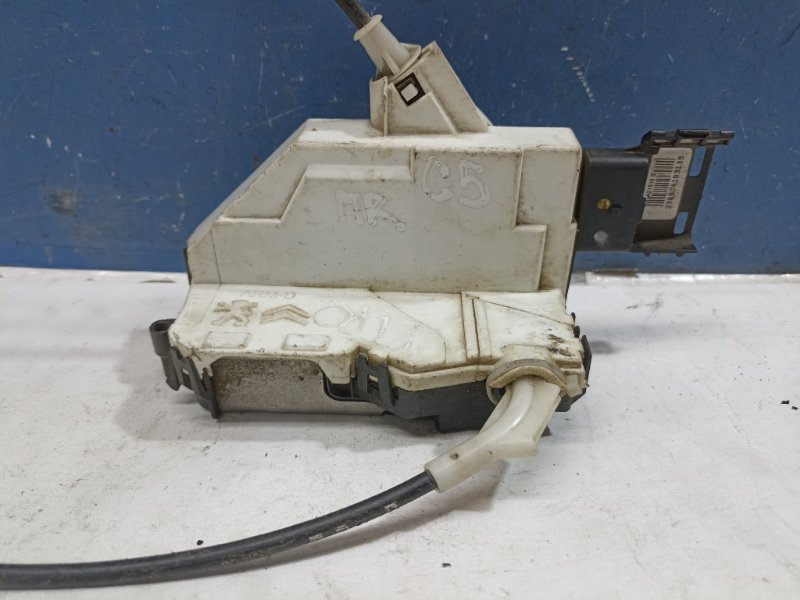 Замок двери передний правый Citroen C5 2 2008-2016 RD 9800618180 Б/У