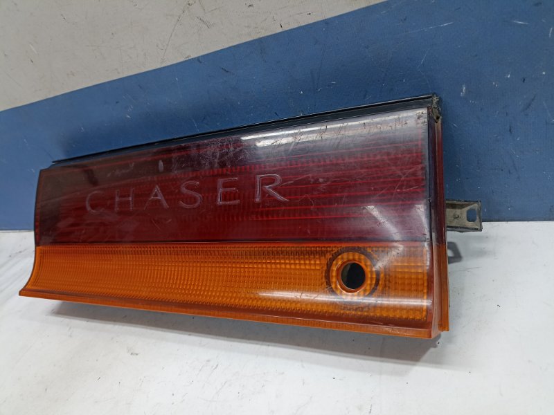 Фонарь стоп-сигнала задний Toyota Chaser JZX90