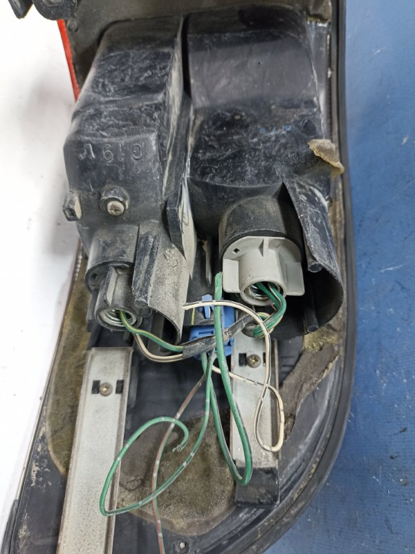 Фонарь задний левый Estima Lucida 1995 CXR20G