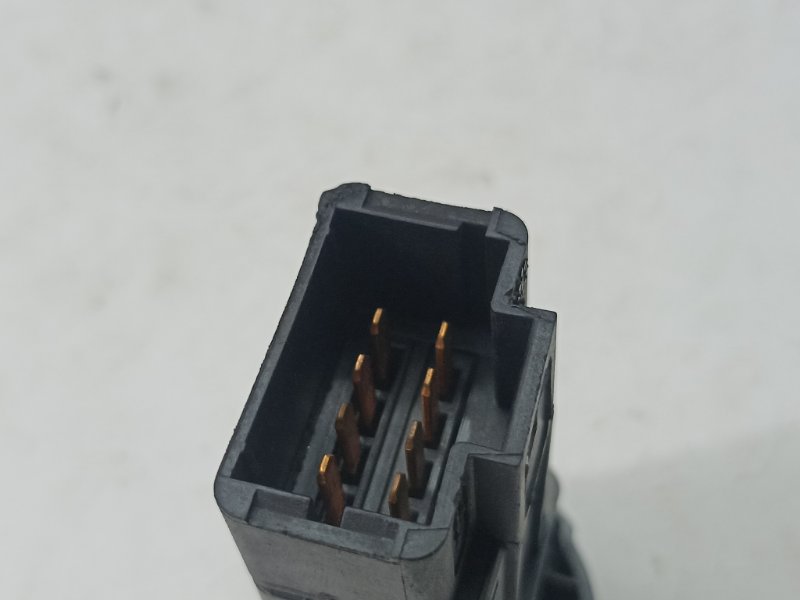 Кнопка аварийки Ларгус 2019