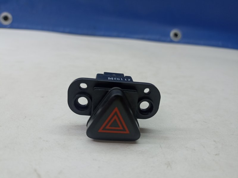 Кнопка аварийки Chevrolet Cobalt 2021 T250 95214143 Б/У