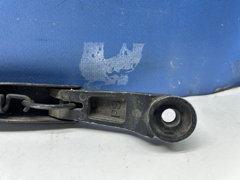 Поводок дворника передний правый Matiz 2010