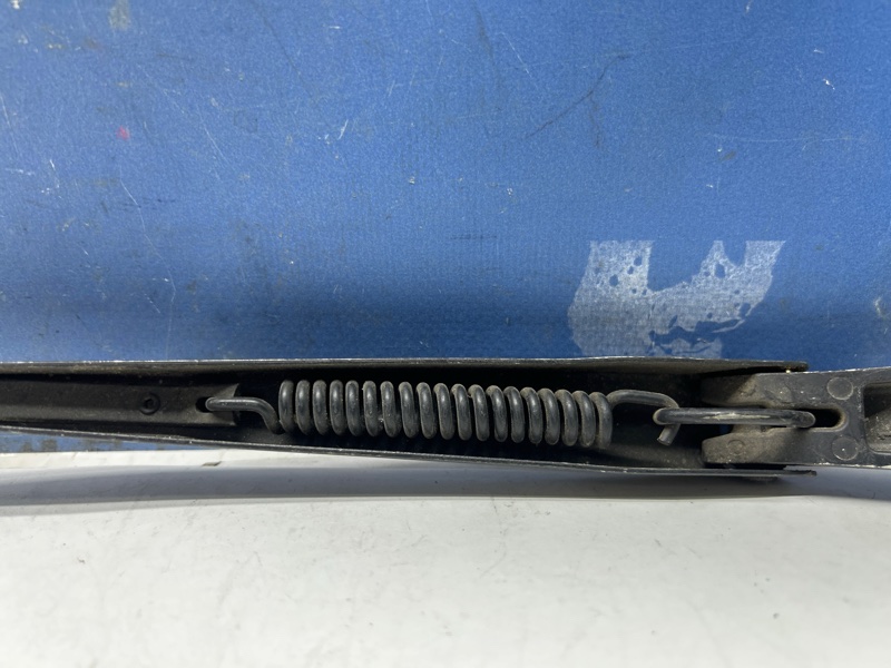 Поводок дворника передний правый Matiz 2010