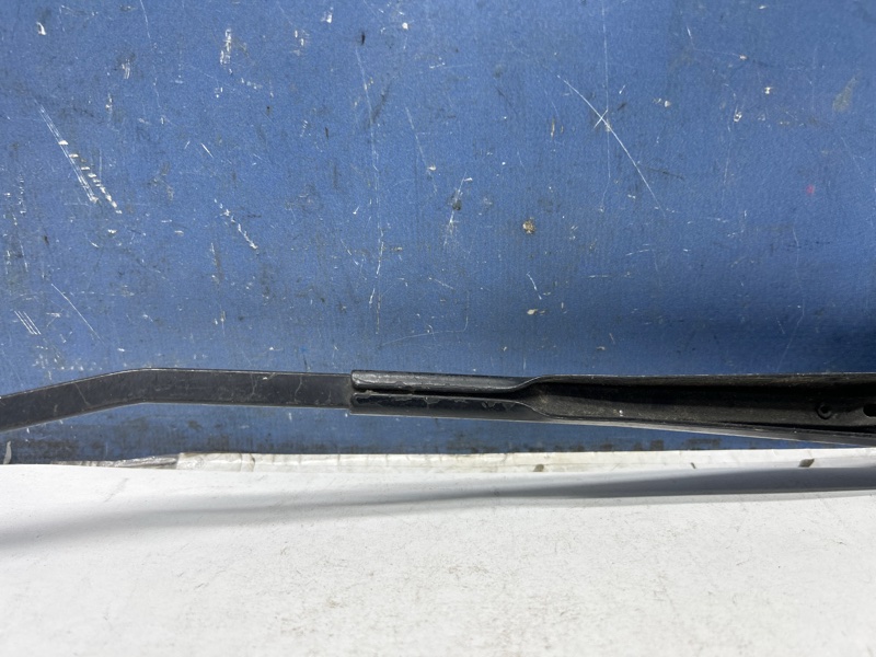 Поводок дворника передний правый Matiz 2010