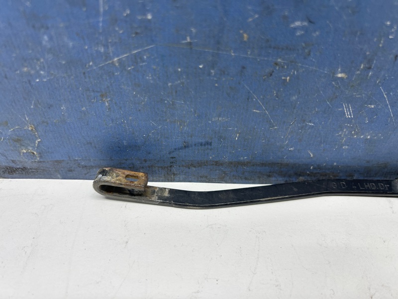 Поводок дворника передний левый Matiz 2010