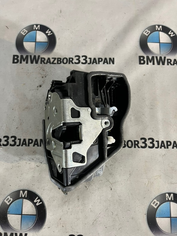 Замок двери передний правый BMW F10 2010 СЕДАН N52B25 51227202144 контрактная