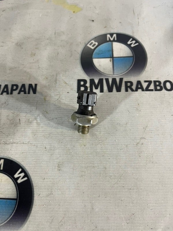 Датчик давления масла BMW E87 2008 ХЭТЧБЭК N46B20 12617568480 контрактная