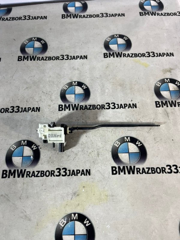 Замок лючка бензобака BMW Е90 2010 СЕДАН N53B30 67116985880 контрактная