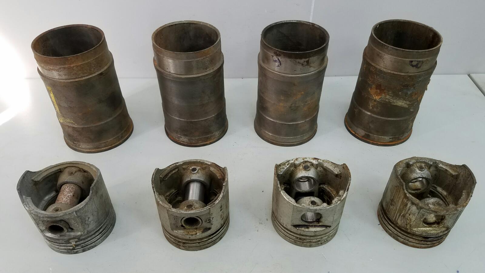 Гильзы с поршнями комплект поршневой Волга 2410 ЗМЗ 402