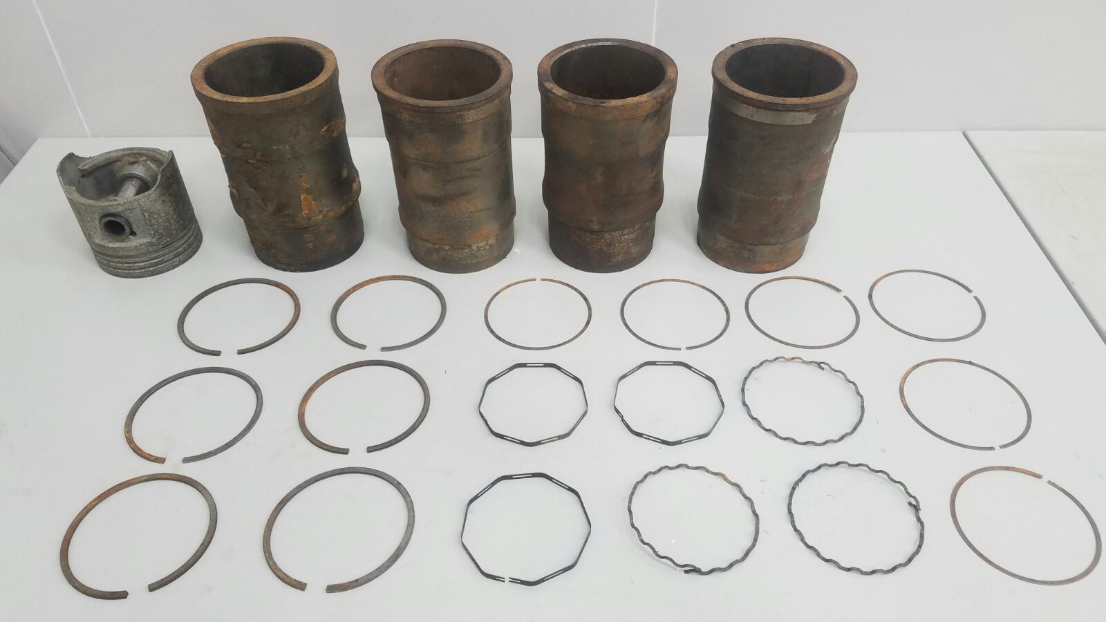 Гильзы с поршнями комплект поршневой ГАЗ Волга 2410 ЗМЗ 402 1004015 новая