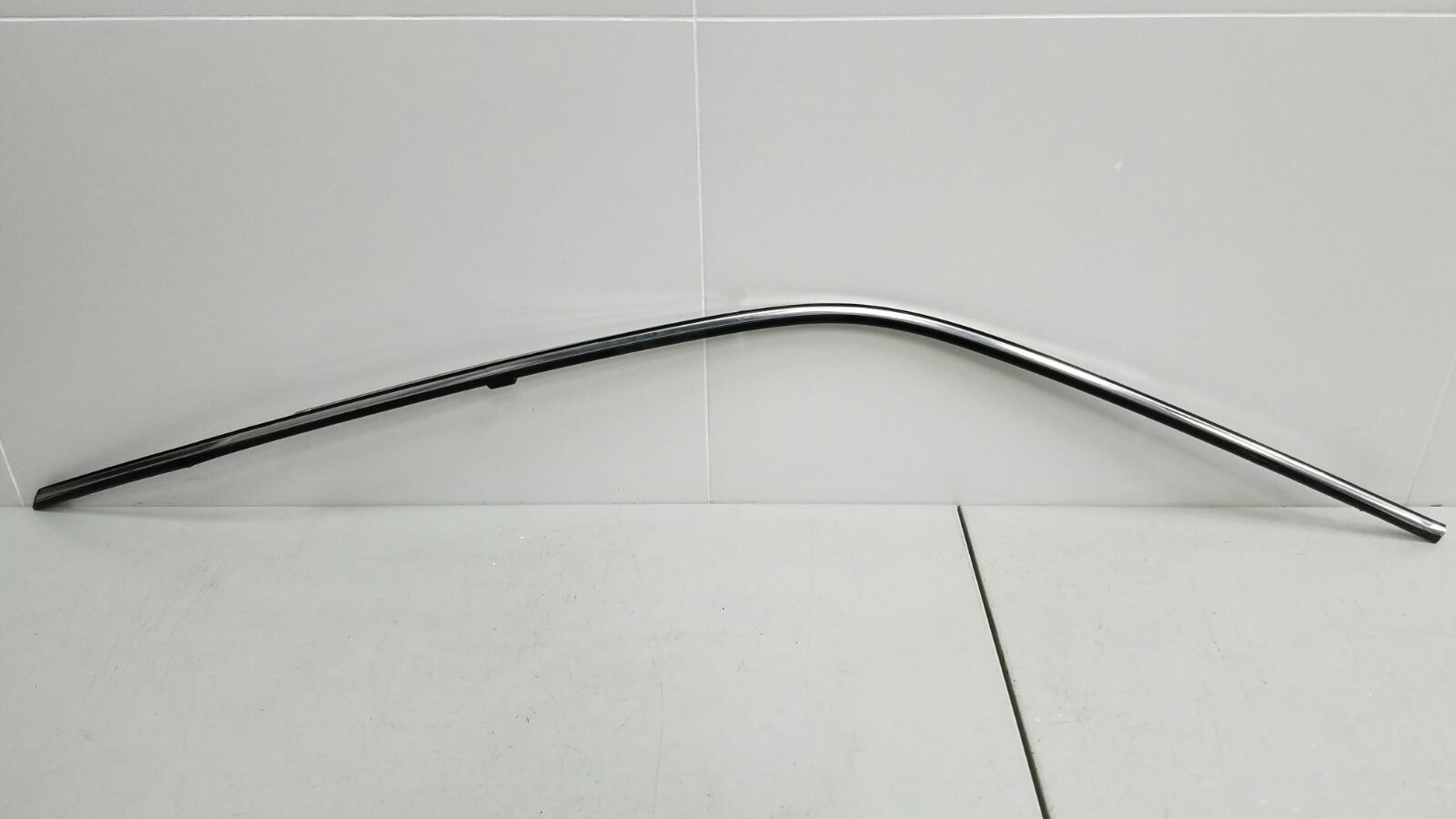 Запчасть молдинг стекла передний левый Nissan Largo 1994 W30 CD20TD 2л Б/У Молдинг стекла передний левый Nissan Largo 1994 W30 CD20TD 2л Б/У