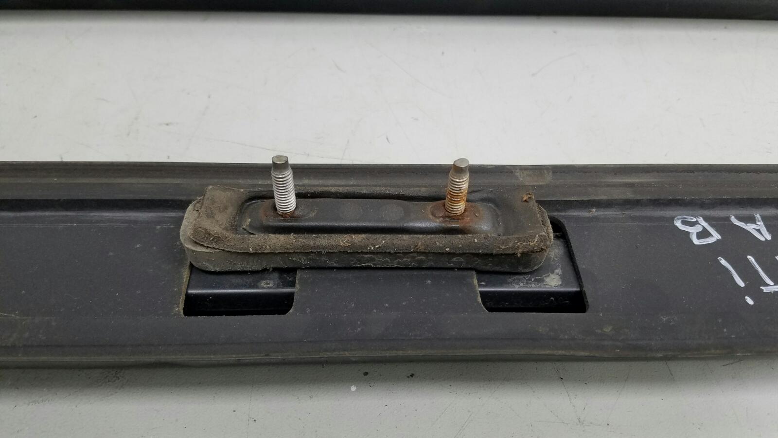 Молдинг на крышу QX4 1999 JR50 VG33E