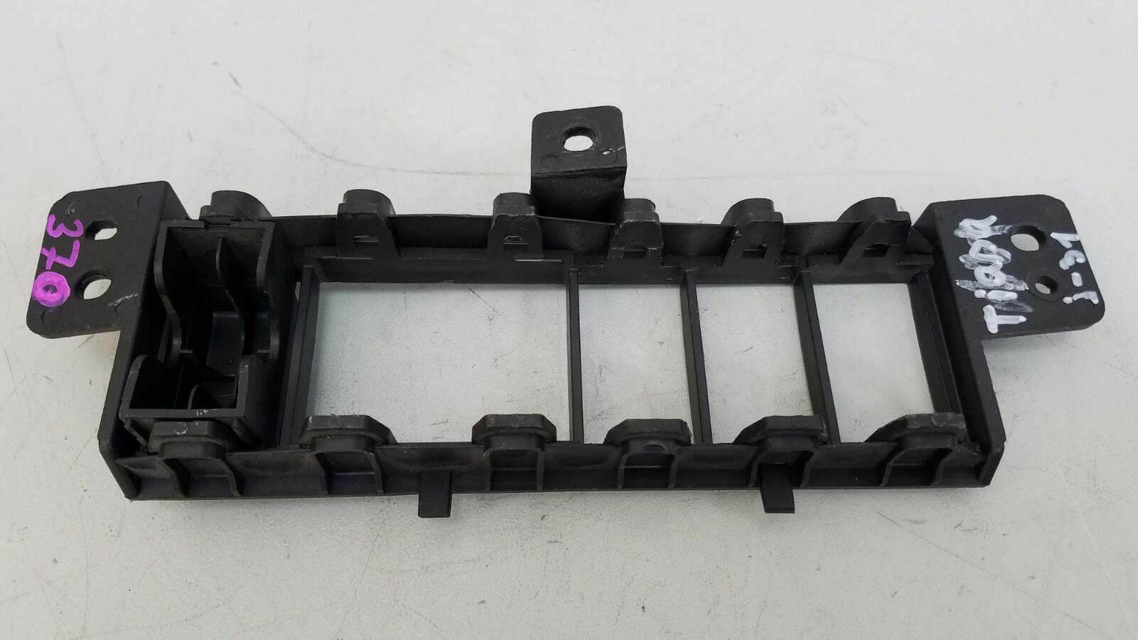 Накладка торпеды Nissan Teana J31 VQ23 2.3л Накладка торпеды Nissan Teana J31 VQ23 2.3л