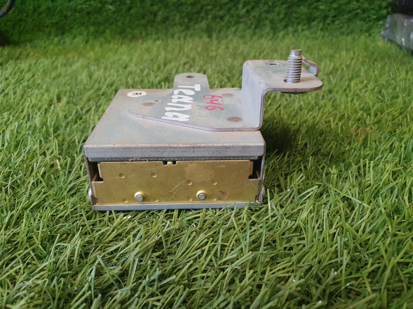 Блок управления камерой заднего вида Teana 2006 J31 VQ35DE 3.5л