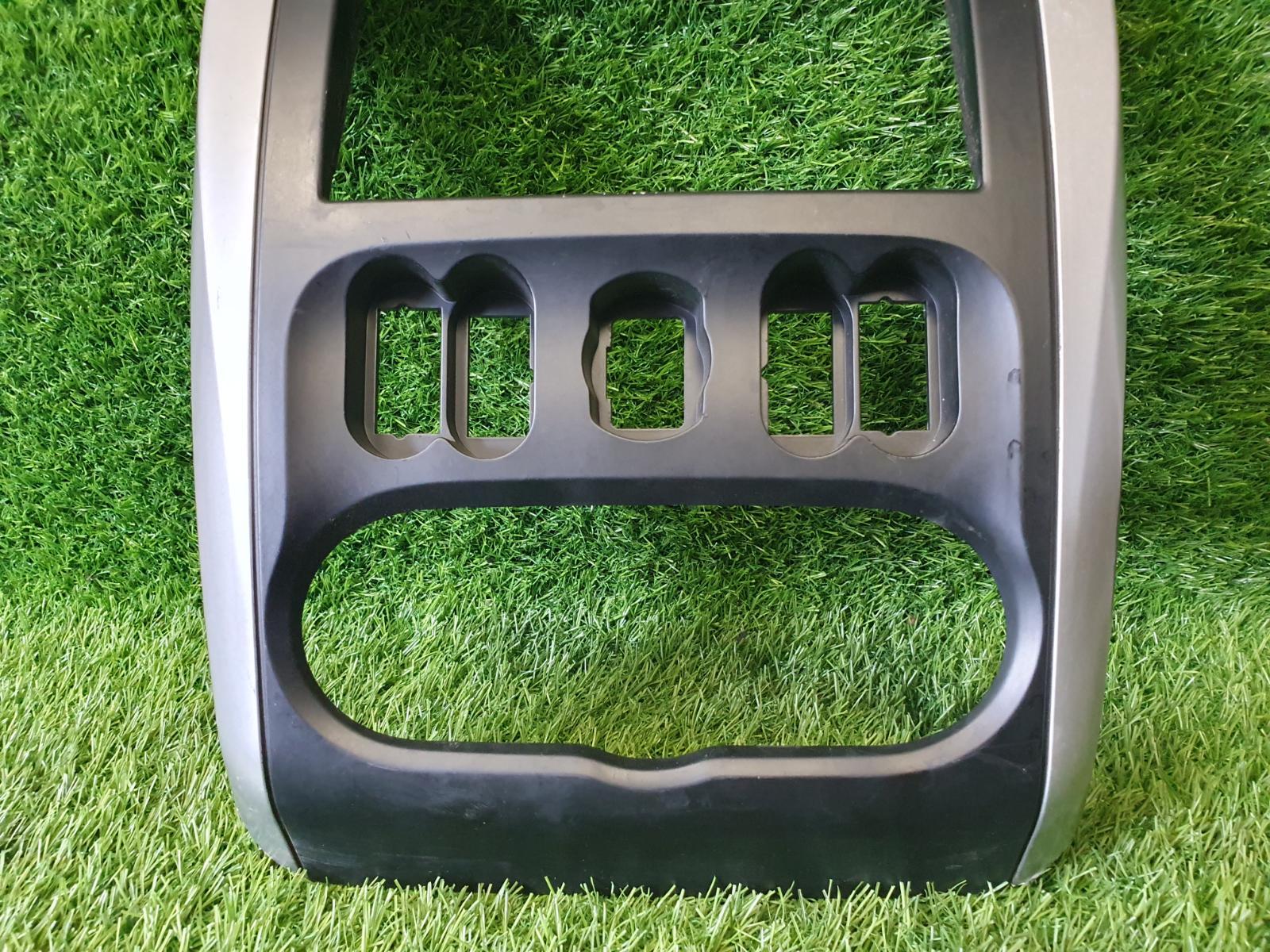 Накладка консоли центральная Nissan Almera G15 K4MA490 1.6л