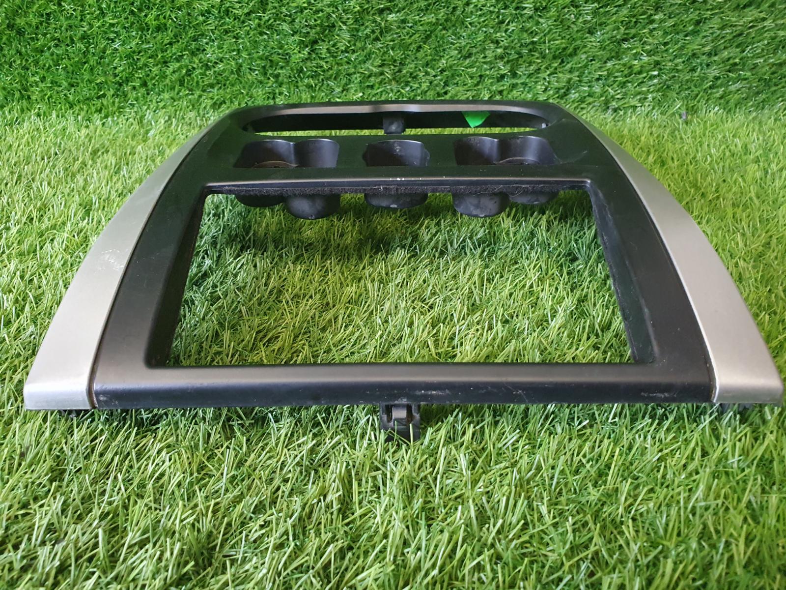 Накладка консоли центральная Almera 2015 G15 K4MA490 1.6л