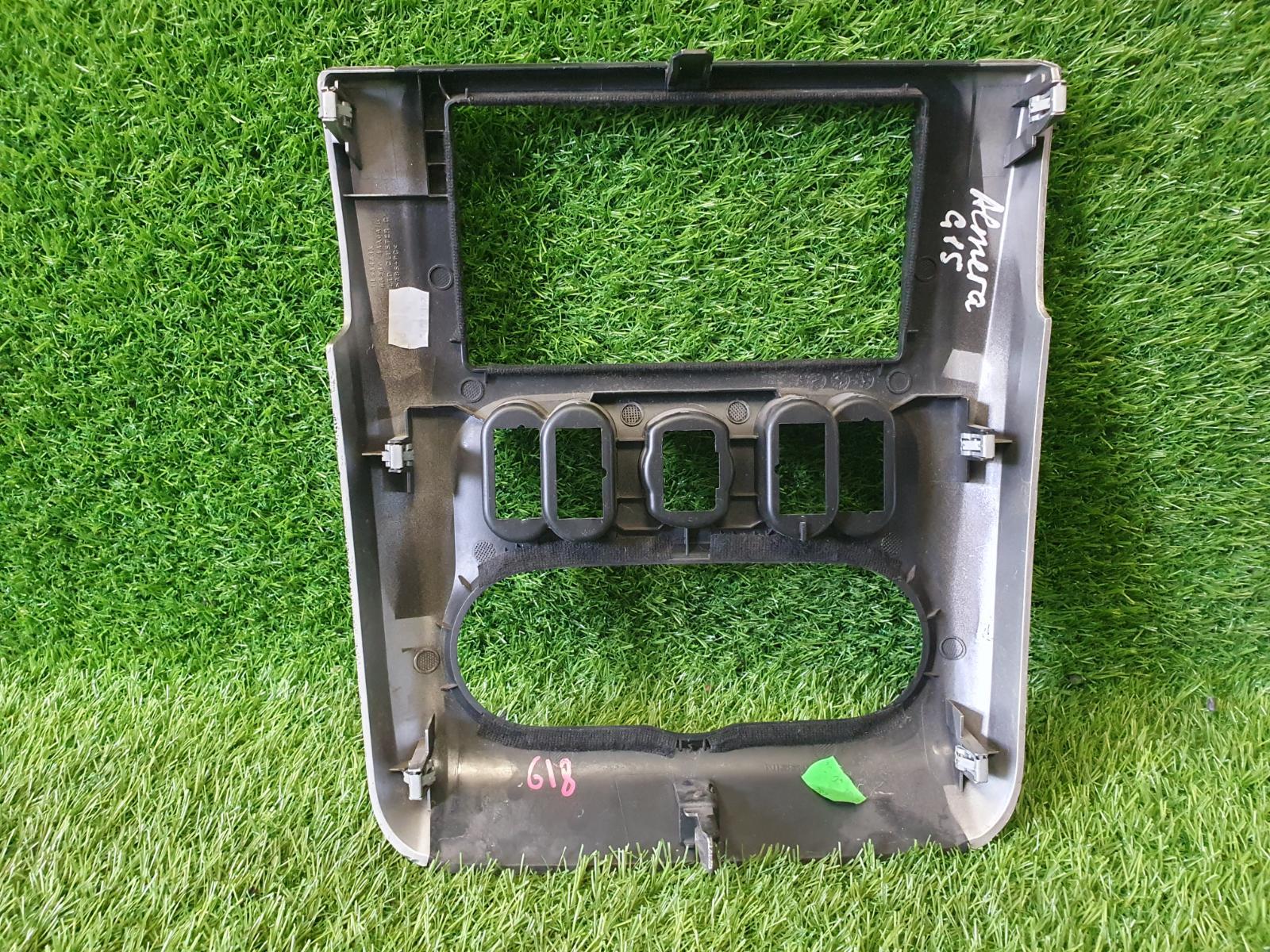 Накладка консоли центральная Almera 2015 G15 K4MA490 1.6л