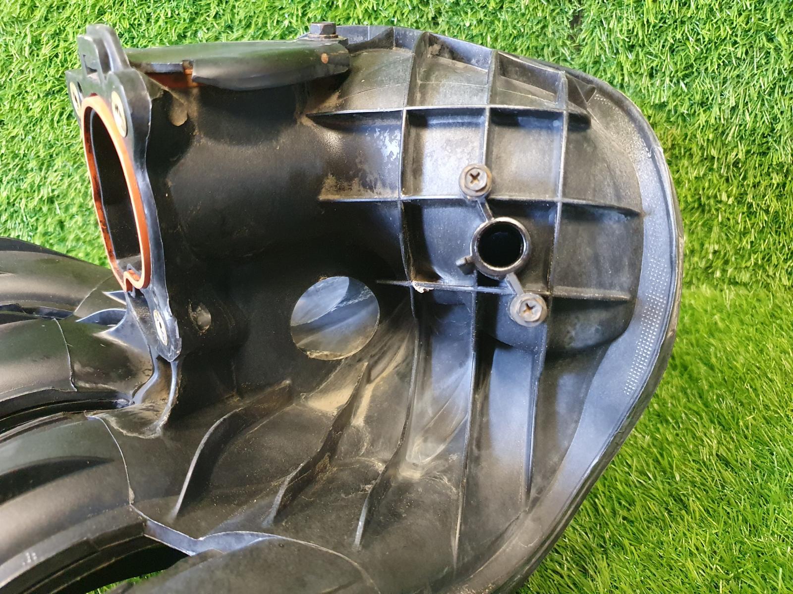 Коллектор впускной Волга Сайбер 2010 JR41 EDZ 2.4л