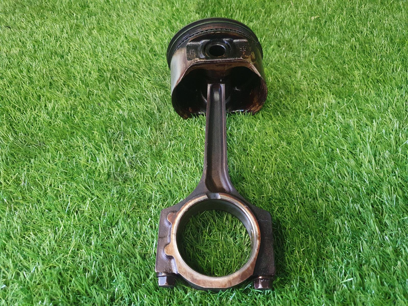 Шатун с поршнем Волга Сайбер 2010 JR41 EDZ 2.4л