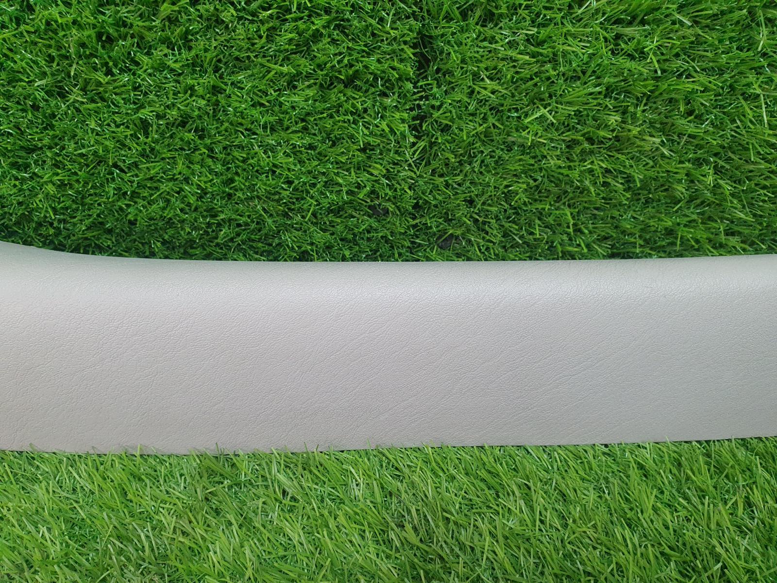 Накладка стойки лобового стекла передняя левая ГАЗ Волга Сайбер JR41 EDZ 2.4л