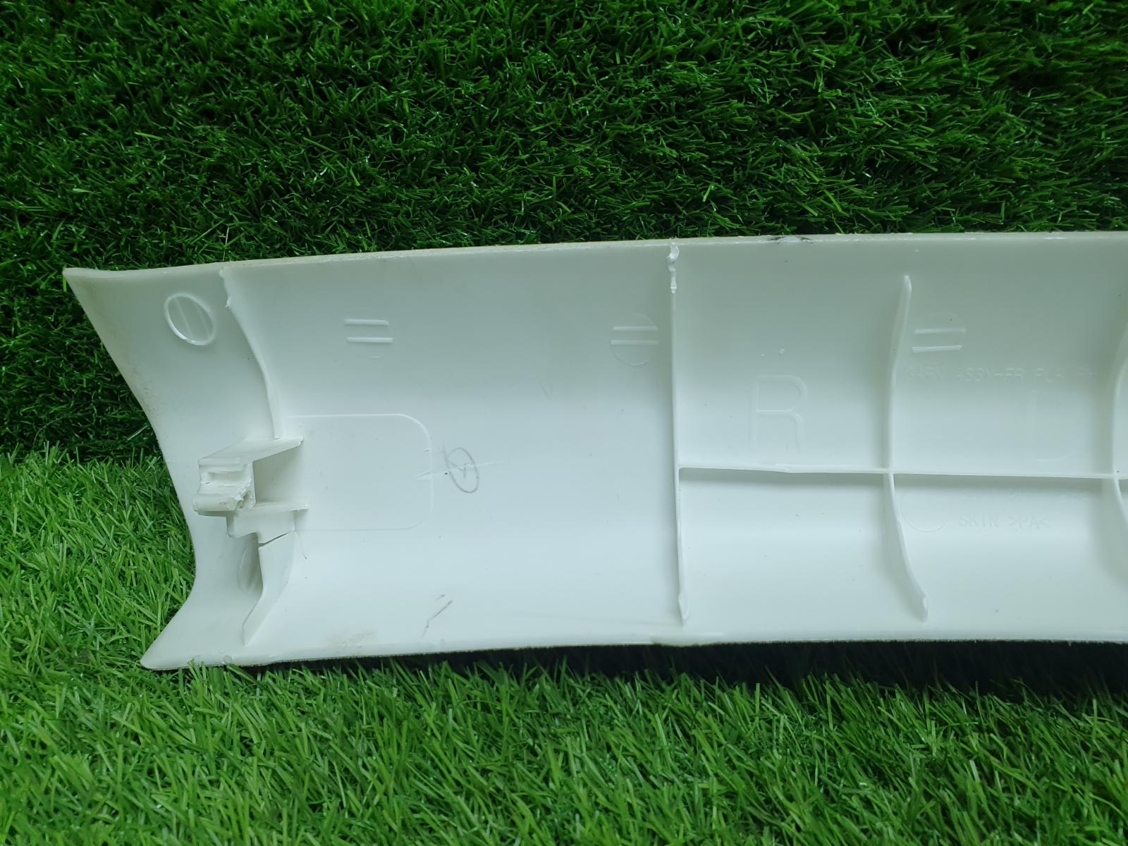 Накладка стойки лобового стекла передняя правая Teana 2006 J31 VQ35DE 3.5л Накладка стойки лобового стекла передняя правая Teana 2006 J31 VQ35DE 3.5л